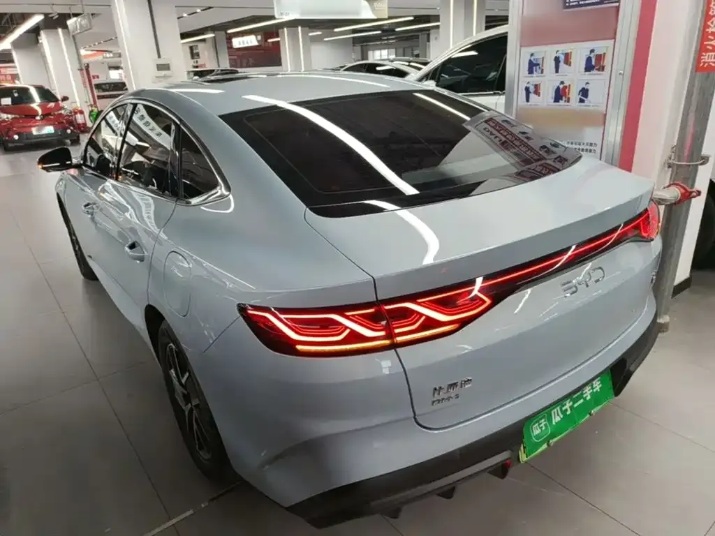 BYD Qin L — фото 10