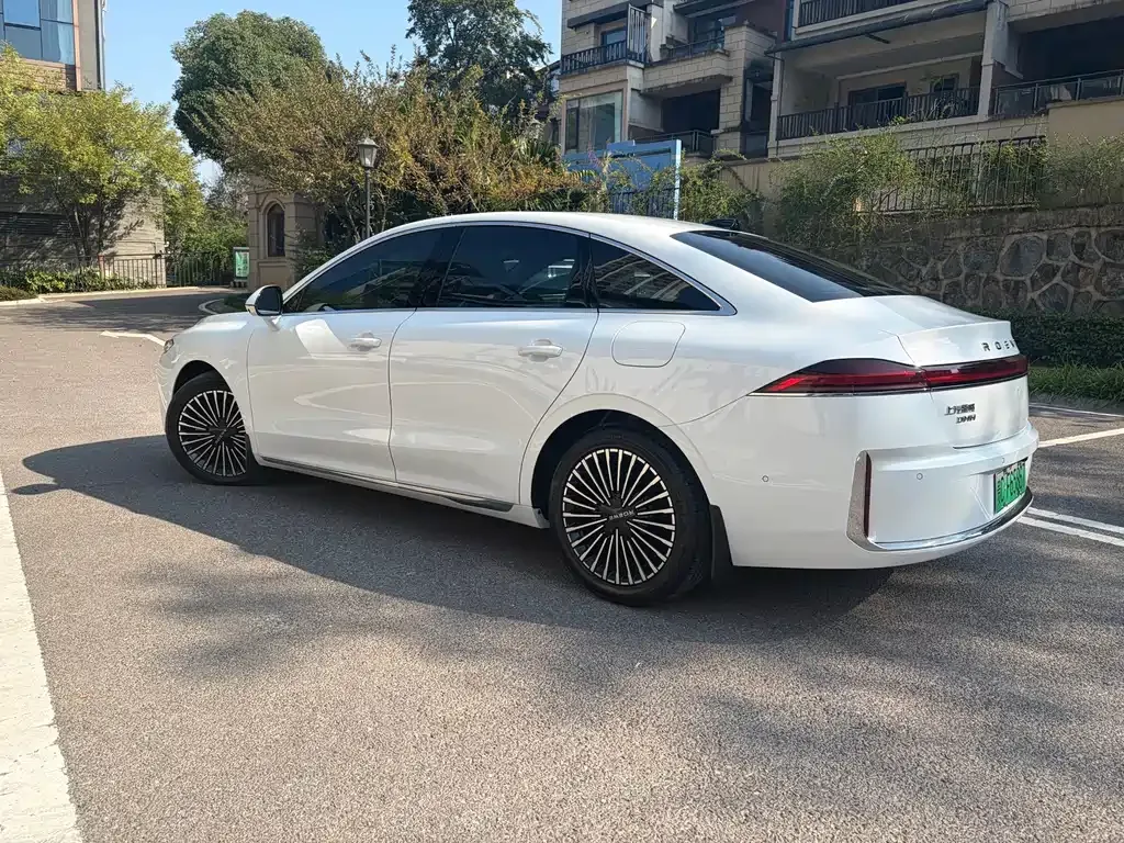 Roewe M7 DMH — фото 10