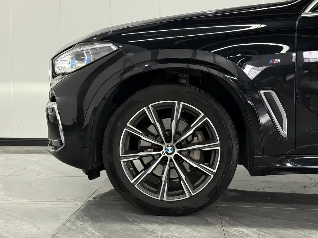 BMW X5 — фото 2