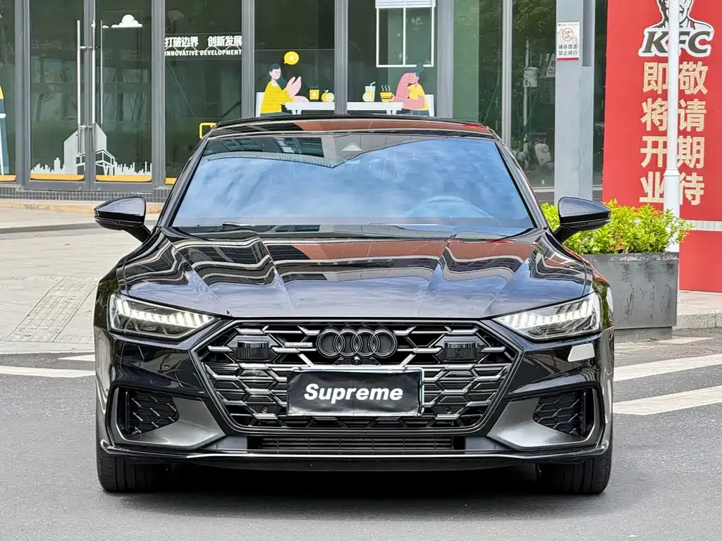 Audi A7L — фото 9