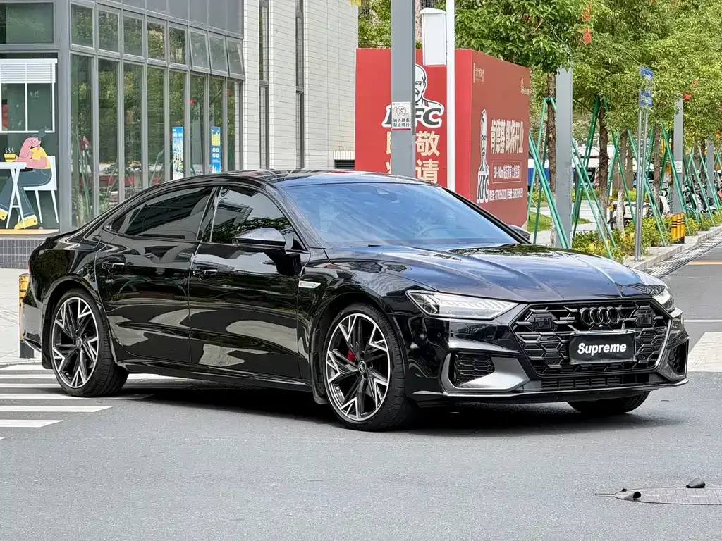 Audi A7L — фото 8