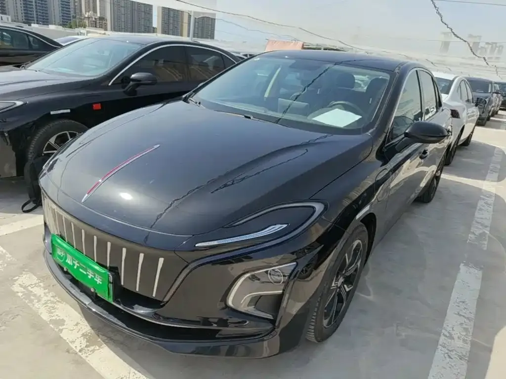 Hongqi E-QM5 — фото 7