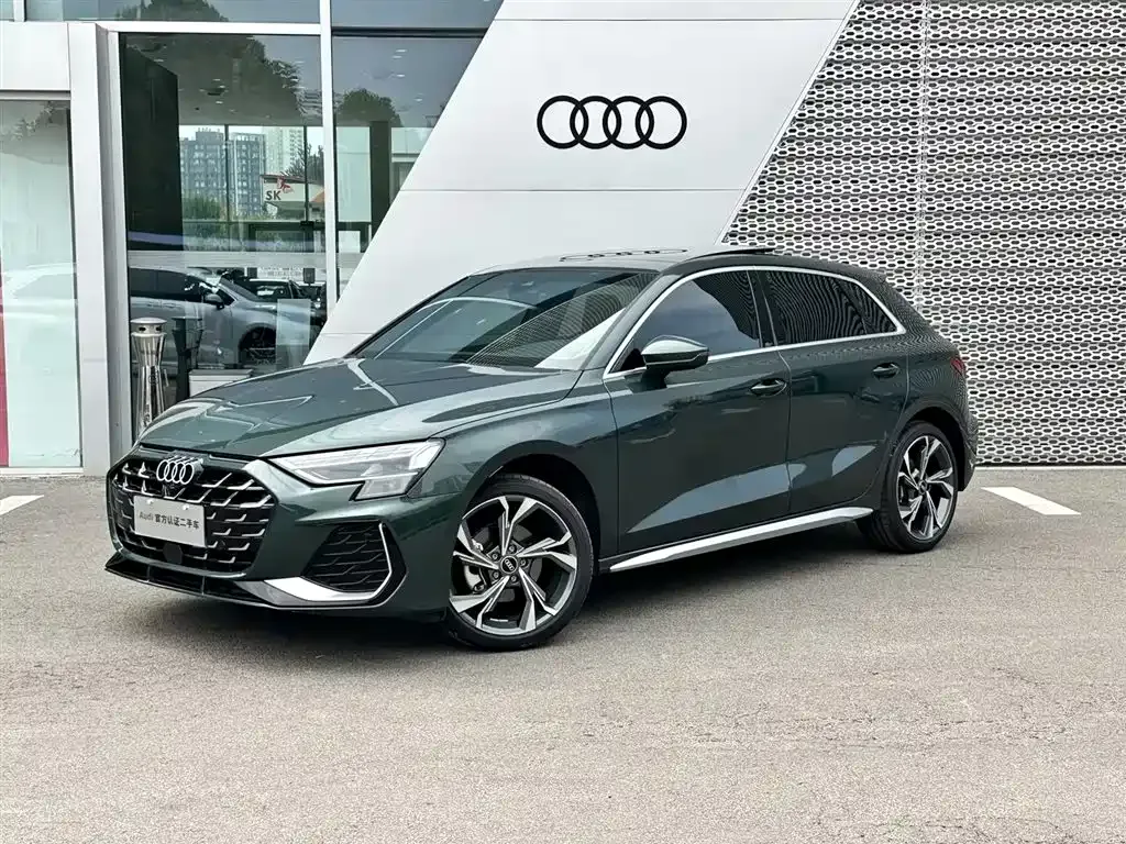 Audi A3 — фото 1