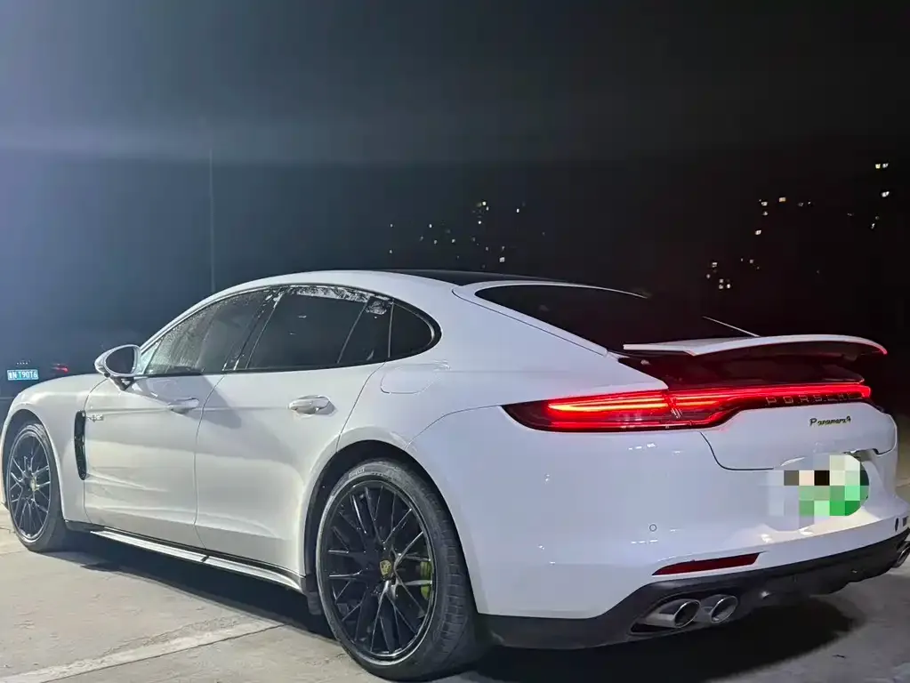 Porsche Panamera Hybrid — фото 3