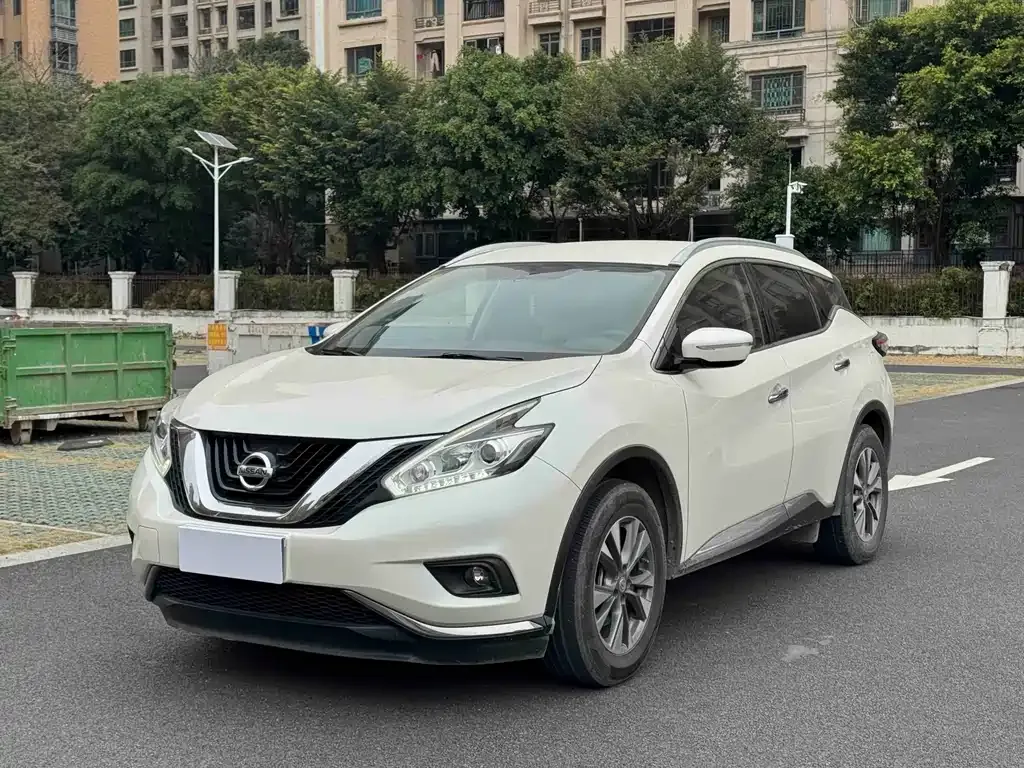 Nissan Murano — фото 1