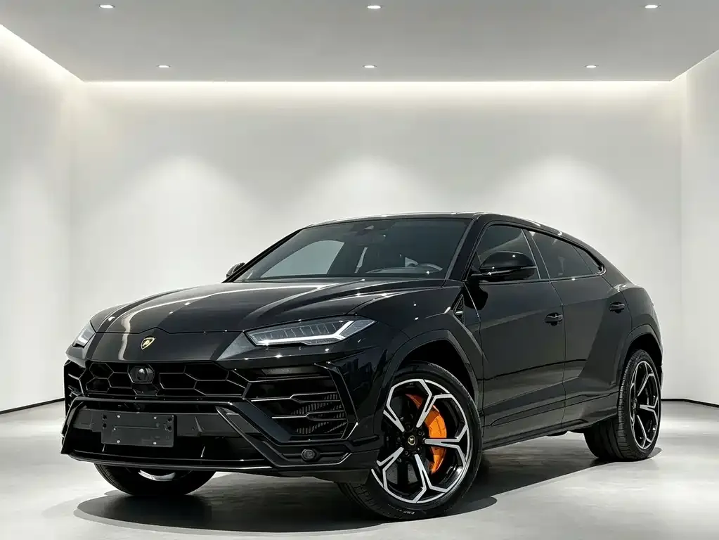 Lamborghini Urus — фото 1