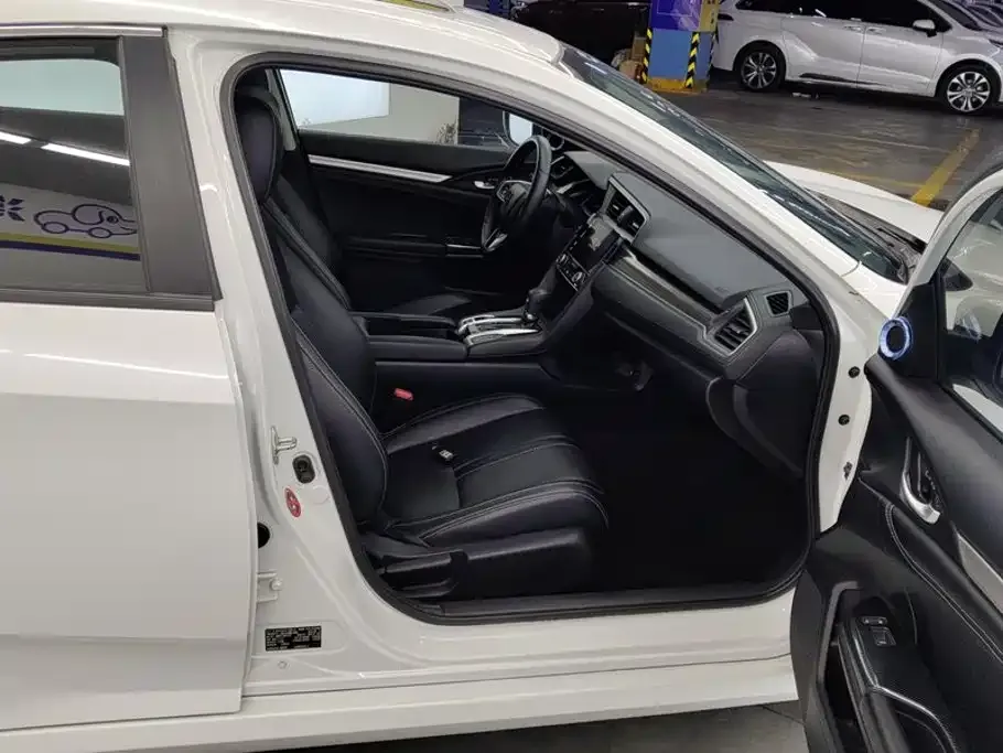 Honda Civic — фото 3