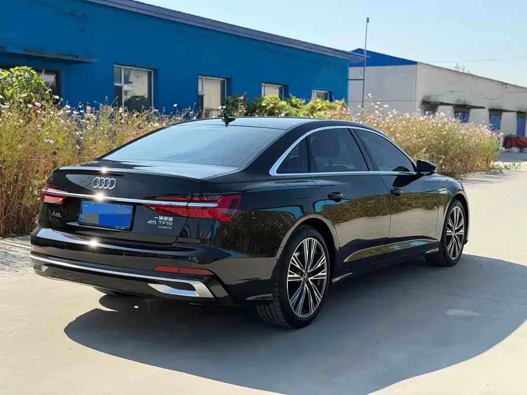 Audi A6L — фото 3
