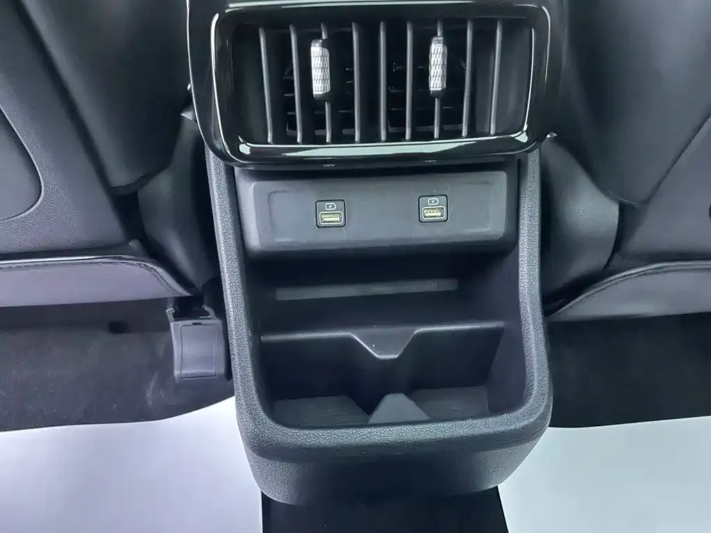 Hyundai Custo — фото 4