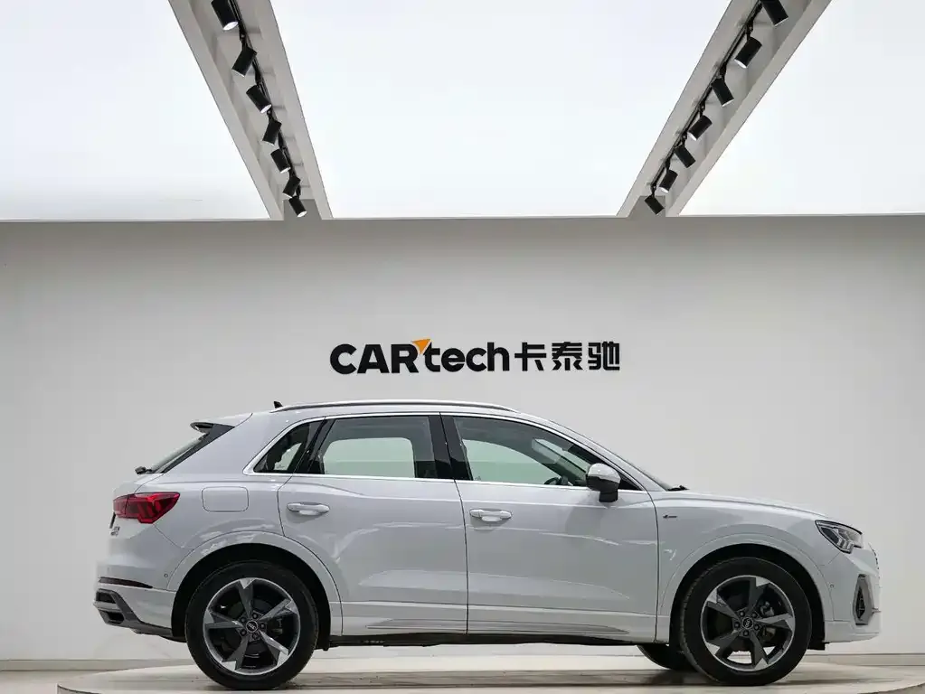 Audi Q3 — фото 4