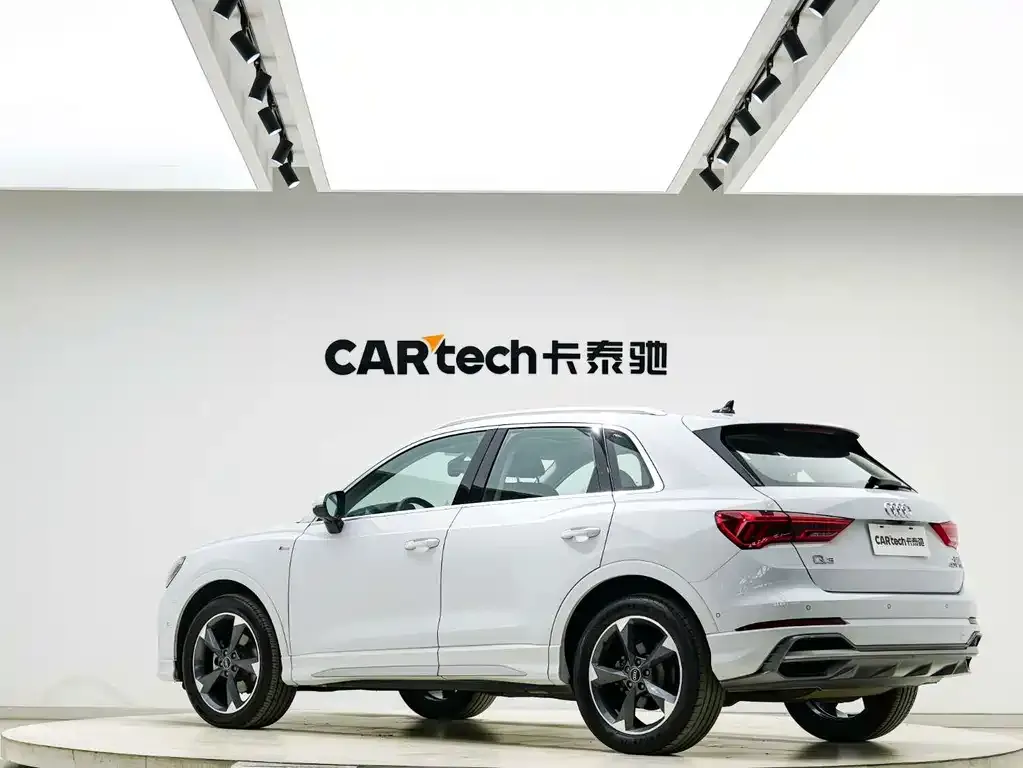 Audi Q3 — фото 6