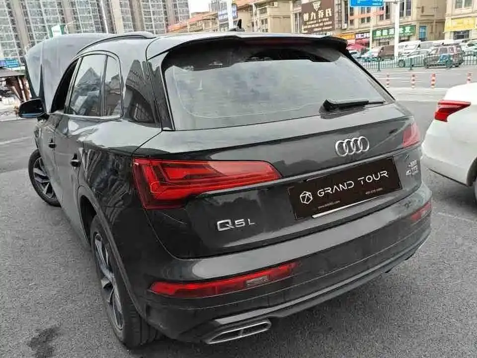 Audi Q5L — фото 4