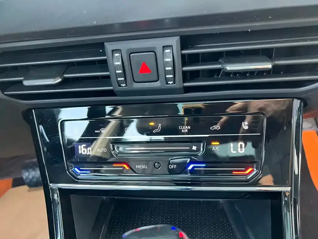 Volkswagen Passat — фото 9
