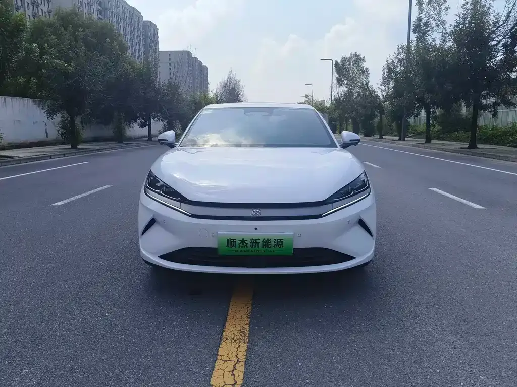 BYD Qin L — фото 7