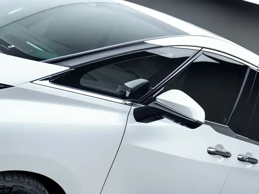 Lexus LM — фото 3