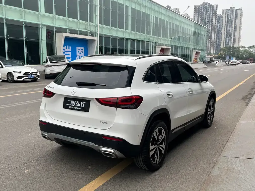 Mercedes-Benz GLA — фото 9