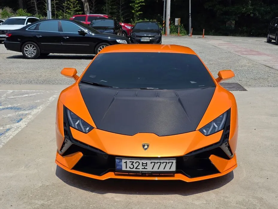 Lamborghini Huracan — фото 1
