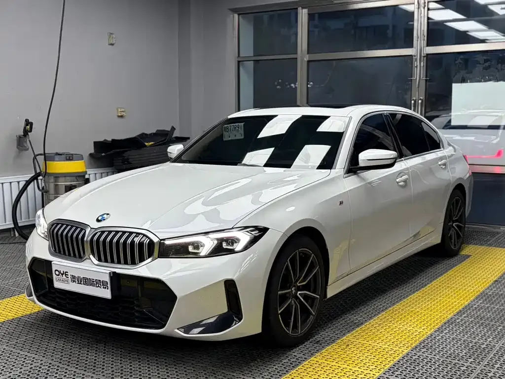 BMW 3 Series — фото 1