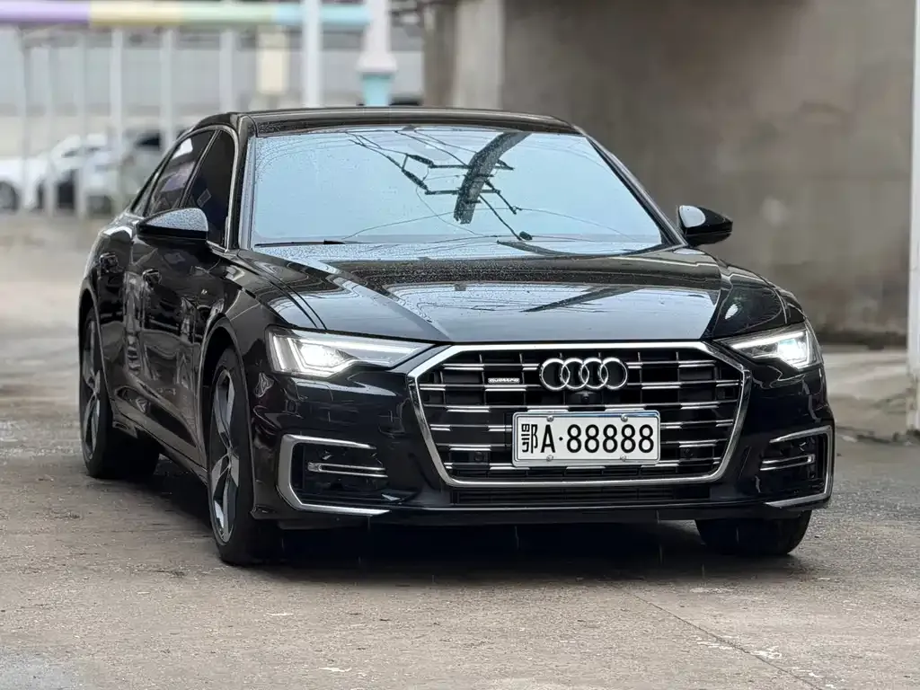 Audi A6L — фото 10