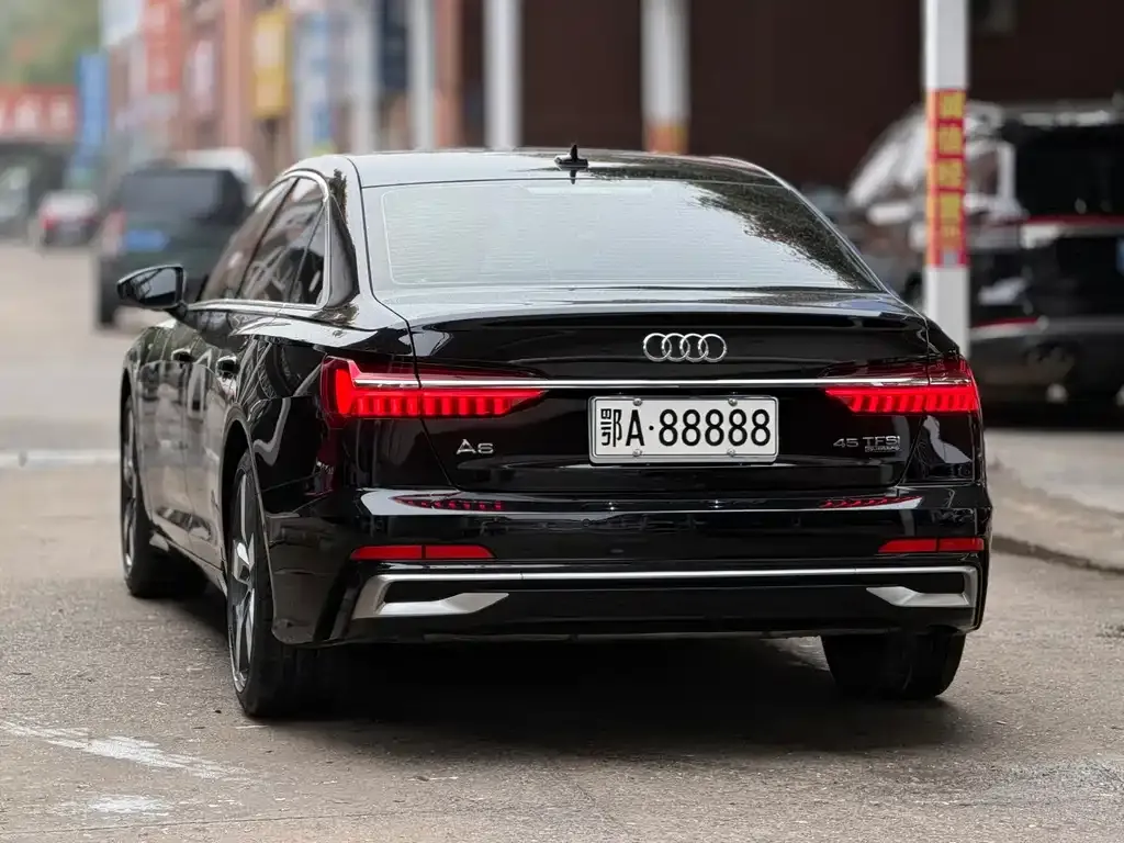 Audi A6L — фото 5