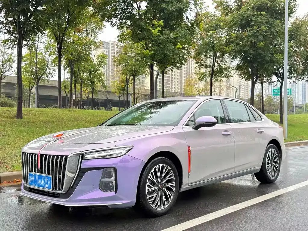 Hongqi H5 — фото 1