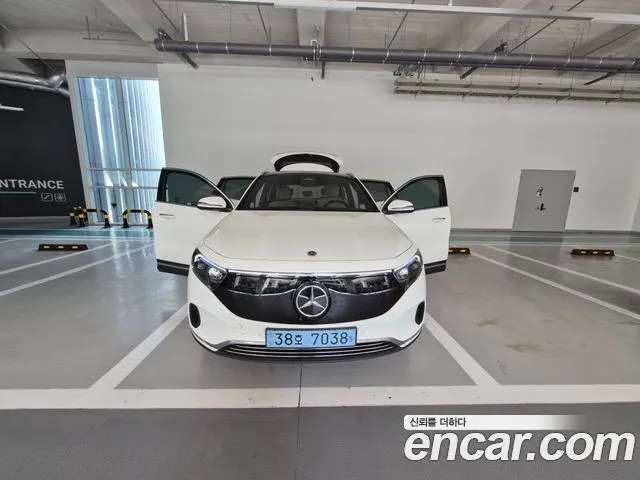 Mercedes-Benz EQA — фото 1
