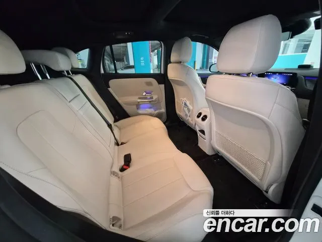 Mercedes-Benz EQA — фото 2