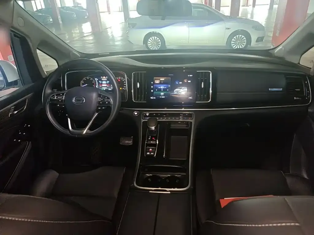 GAC Motor Trumpchi M8 — фото 9