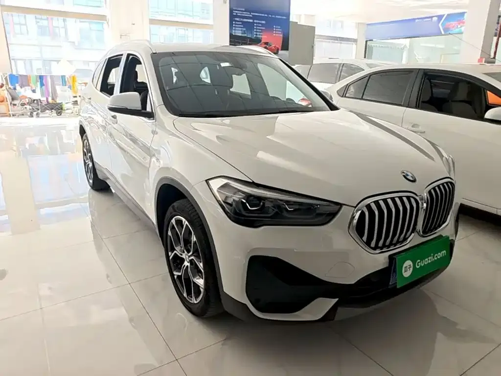BMW X1 — фото 9