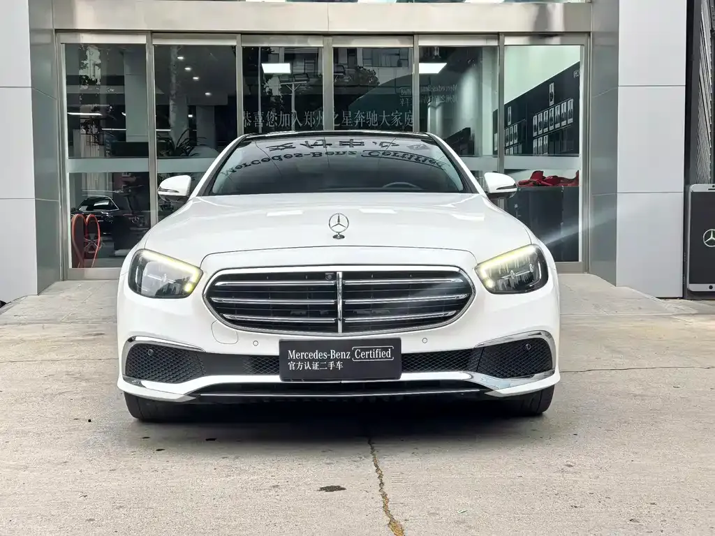 Mercedes-Benz E-Class — фото 5