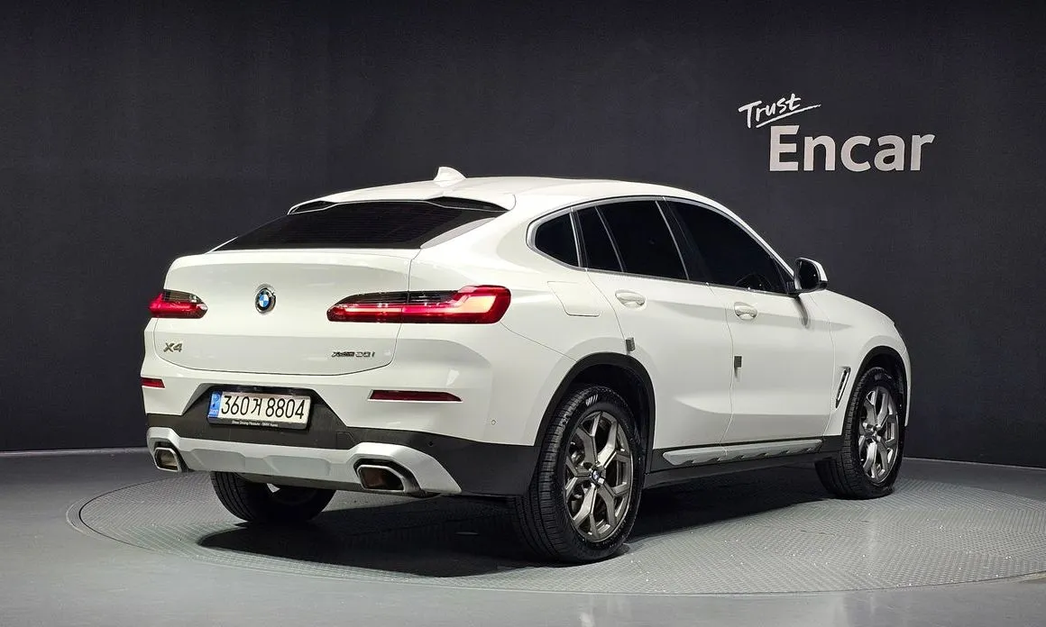 BMW X4 — фото 4