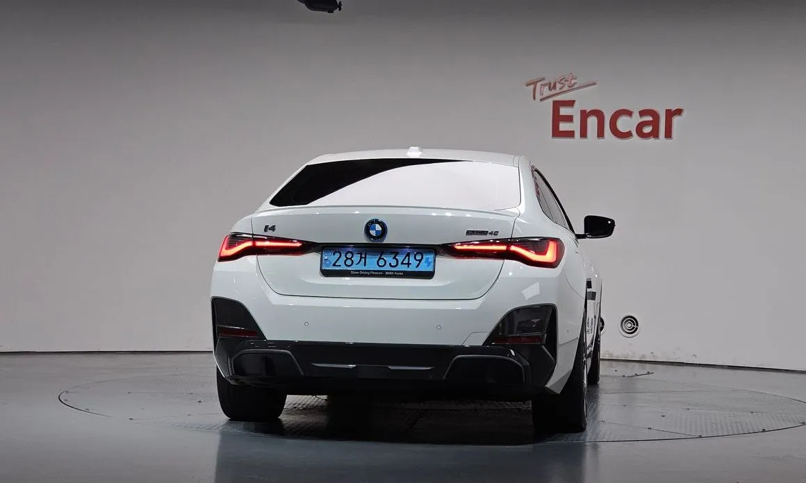 BMW i4 — фото 2