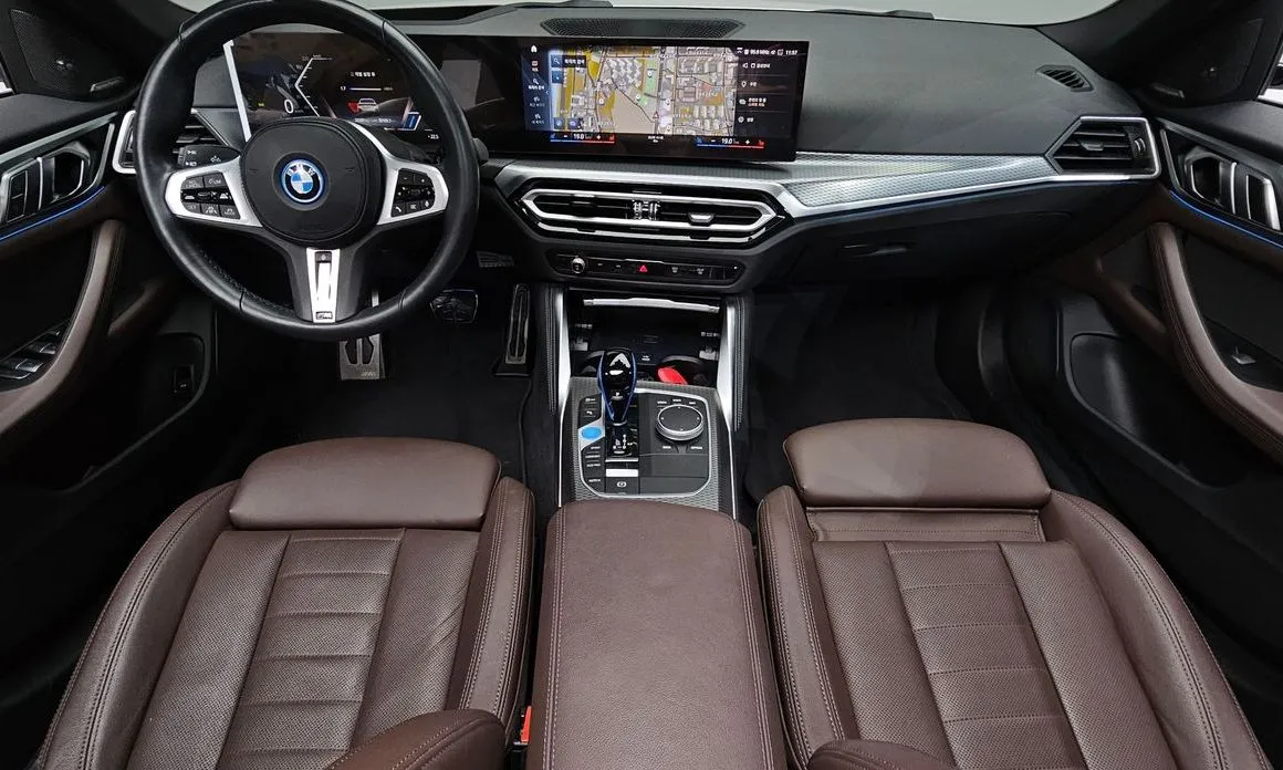 BMW i4 — фото 8