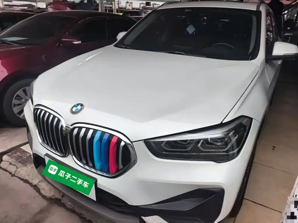 BMW X1 — фото 1