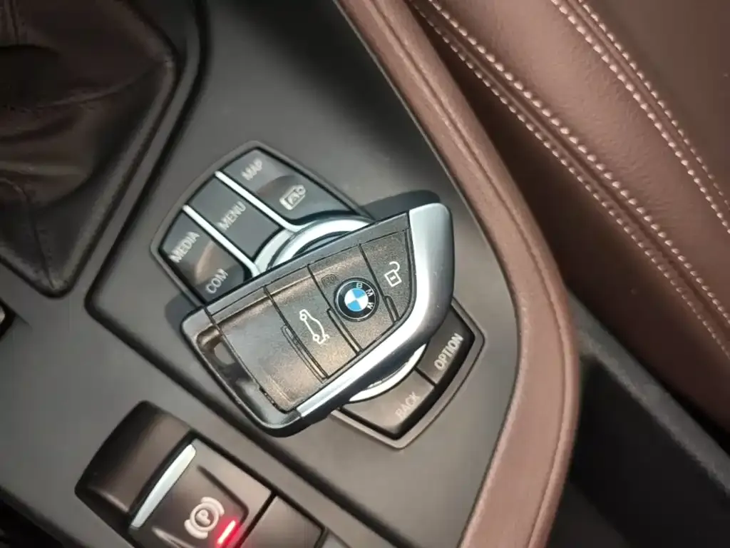 BMW X1 — фото 2