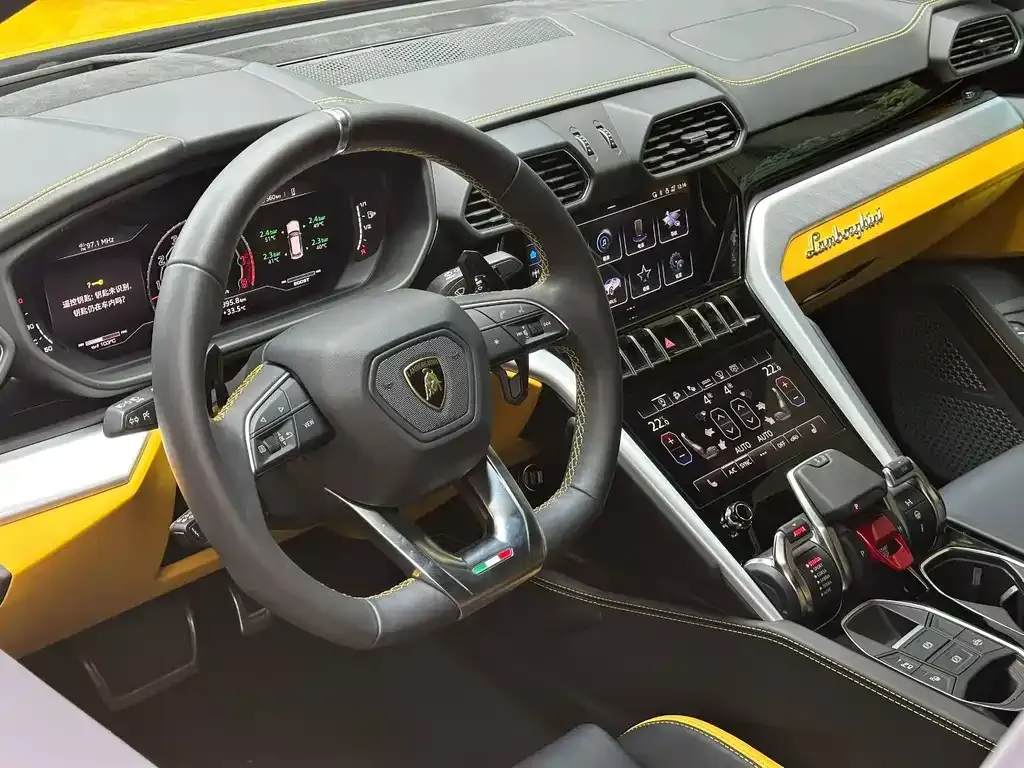 Lamborghini Urus — фото 4