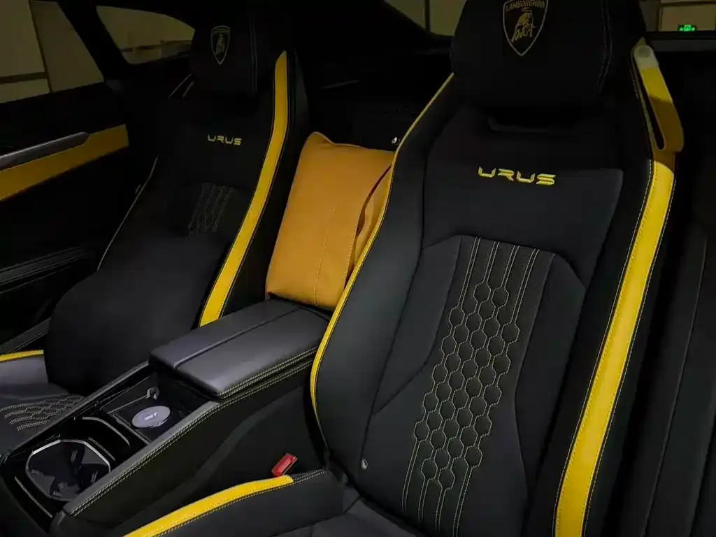 Lamborghini Urus — фото 6