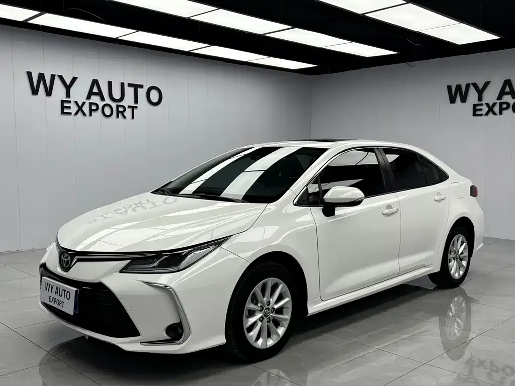 Toyota Corolla — фото 1