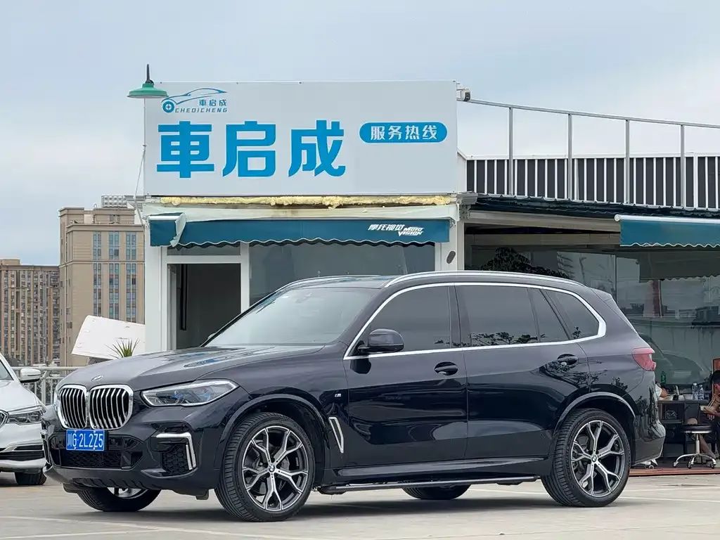 BMW X5 — фото 1