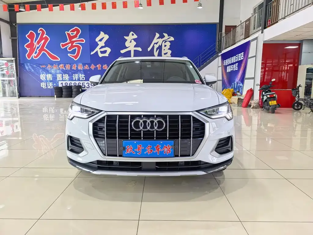 Audi Q3 — фото 10
