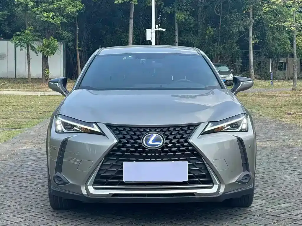 Lexus UX — фото 6