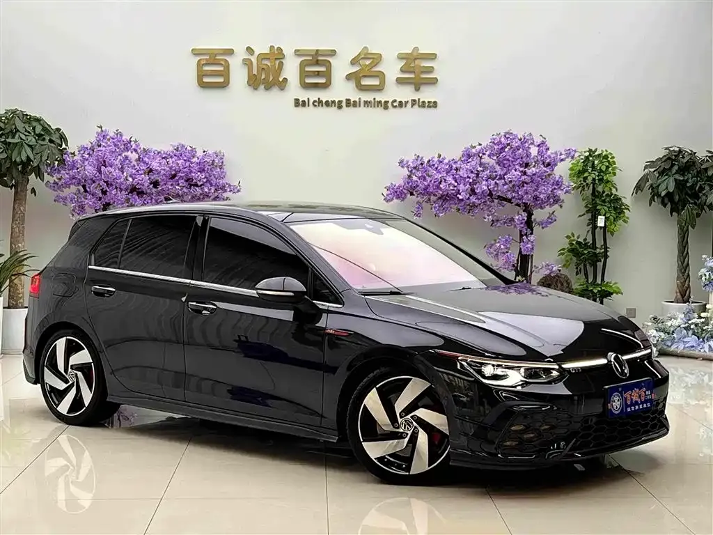Volkswagen Golf GTI — фото 6