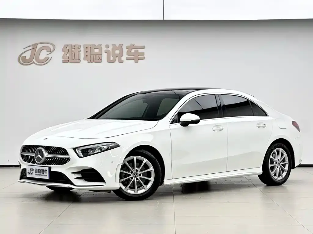 Mercedes-Benz A-Class — фото 1