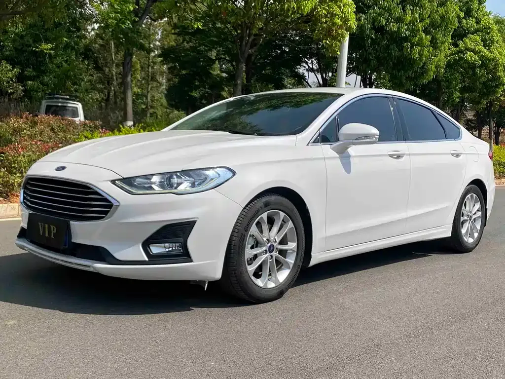 Ford Mondeo — фото 7