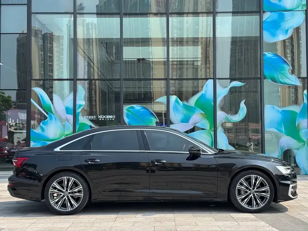 Audi A6L — фото 5