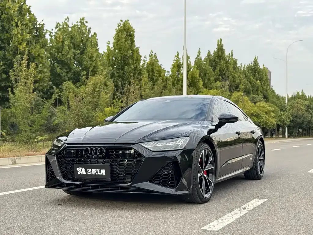 Audi A7 — фото 1
