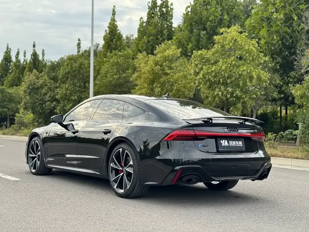 Audi A7 — фото 9