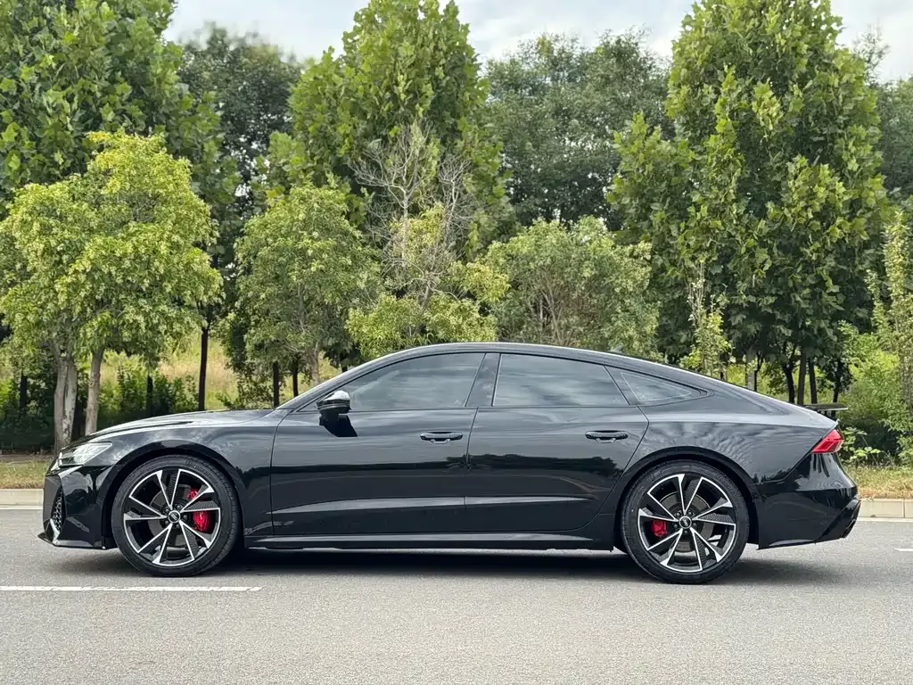 Audi A7 — фото 10