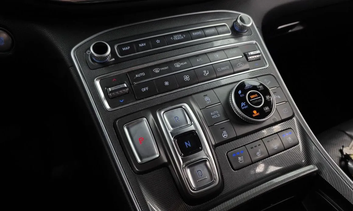 Hyundai Santafe — фото 9