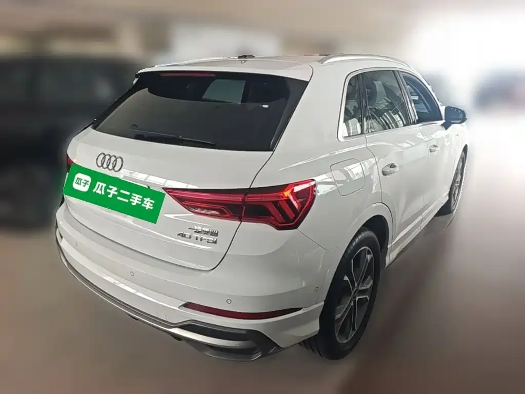 Audi Q3 — фото 10